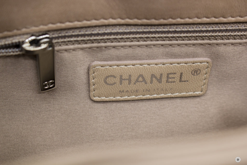 Top Quality Chanel A48634 Y04639 Quilted Flap  Taupe / 81344 Lambskin Shoulder Bags Shw