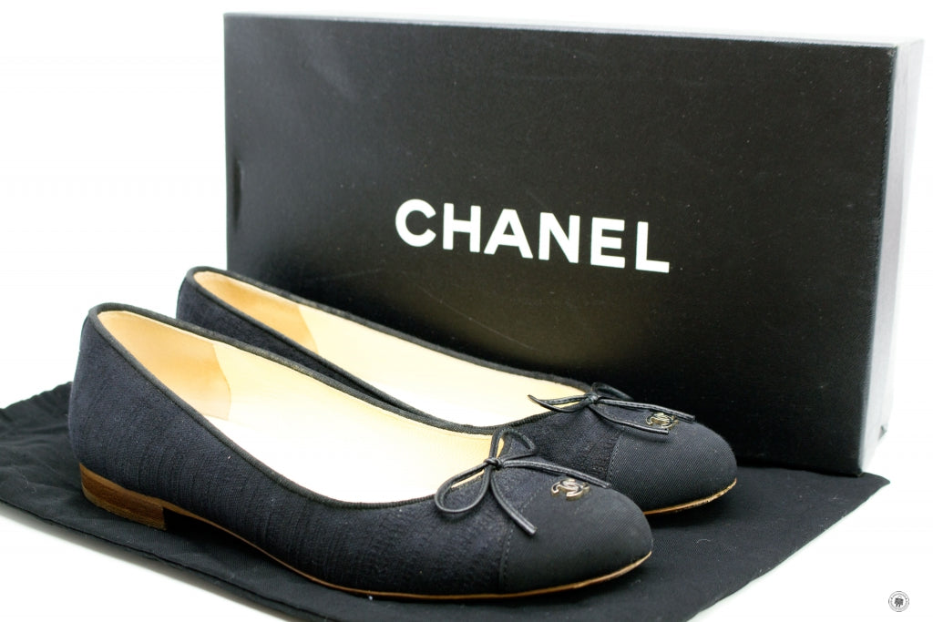 Top Quality Chanel Ballerinas  Black Fabric 37.5 Flat
