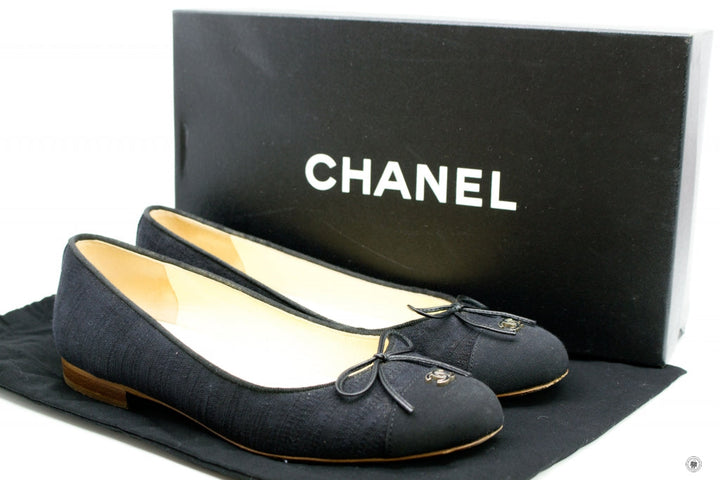 Top Quality Chanel Ballerinas  Black Fabric 37.5 Flat