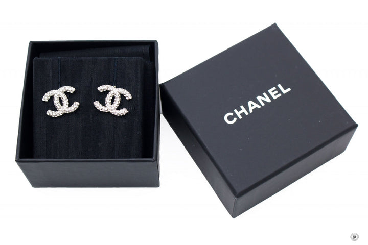 Top Quality Chanel A58327 Y02003 CC Logo With Crystals  Silver / Z5777 Metal 1.5X1CM Earrings Shw
