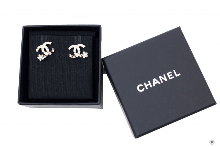 Top Quality Chanel AB6932 B06539 CC Logo With Crystals  Silver / NF032 Silver 1.3X1CM Earrings Shw