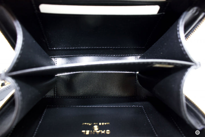 Top Quality Chanel A84452 Y06542 CC Filigree Vanity Clutch With Chain Black / 94305 Caviar Shoulder Bags Ghw