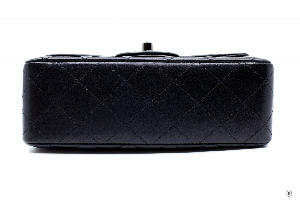 Top Quality Chanel A69900 B06311 Classic CC Flap  Black / 94305 Lambskin Shoulder Bags Bkhw