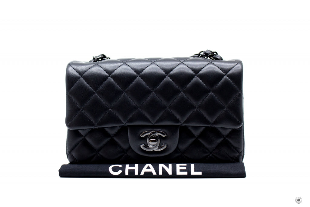 Top Quality Chanel A69900 B06311 Classic CC Flap  Black / 94305 Lambskin Shoulder Bags Bkhw