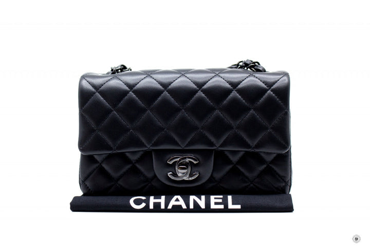 Top Quality Chanel A69900 B06311 Classic CC Flap  Black / 94305 Lambskin Shoulder Bags Bkhw