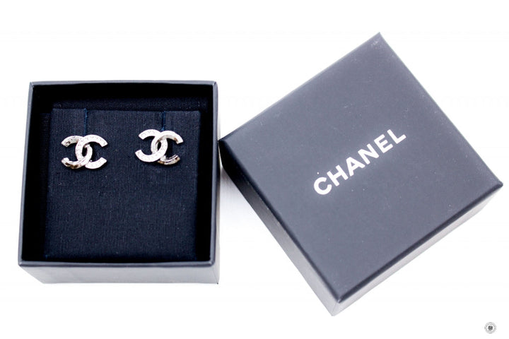 Top Quality Chanel AB7333 B06910 CC Logo With Crystals  Gunmetal / NF804 Metal Earrings Bkhw