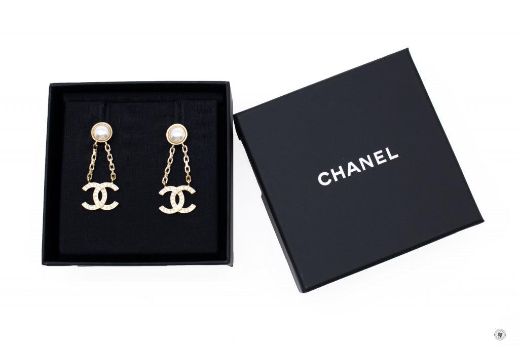 Top Quality Chanel Pearl With CC Logo Gold Metal Earrings