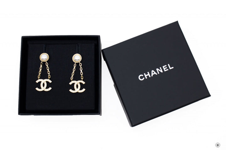 Top Quality Chanel Pearl With CC Logo Gold Metal Earrings