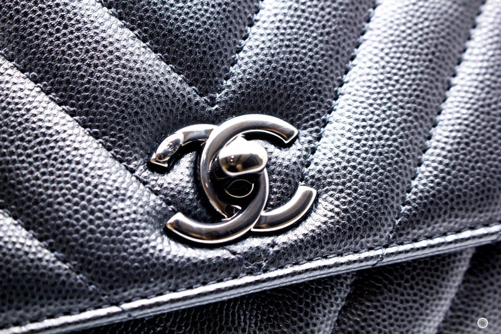 Top Quality Chanel AS2215B06818 Mini Chevron Coco Handle  Black / 94305 Caviar Shoulder Bags Bkhw