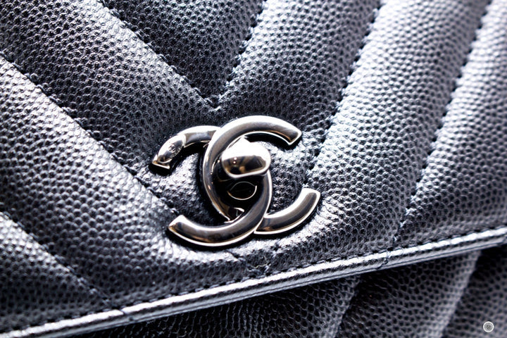 Top Quality Chanel AS2215B06818 Mini Chevron Coco Handle  Black / 94305 Caviar Shoulder Bags Bkhw