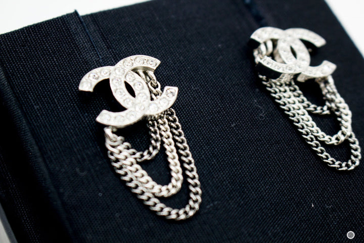 Top Quality Chanel AB7062B06545 CC Logo With Cyrstal And Chains Silver / NF074 Metal 1.8CMX1.3CM Earrings Shw