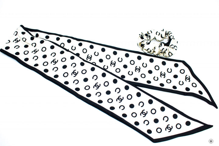 Top Quality Chanel AA7533B0560510800 Hair Accessories Ivory/black Fabric Others