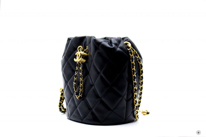 Top Quality Chanel AS2859B06895 Bucket Bag With Imitation Pearls Black / 94305 Lambskin Shoulder Bags Gbhw