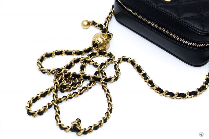 Top Quality Chanel AP2463B02916 Mini Camera Case Black / 94305 Lambskin Shoulder Bags Gbhw