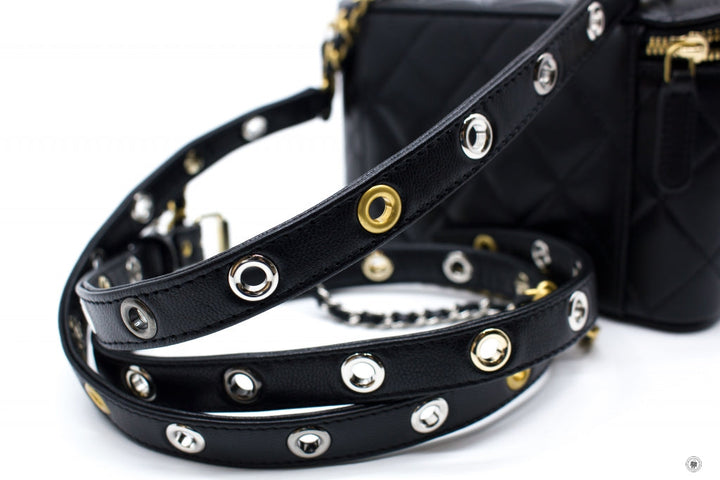 Top Quality Chanel AP2550B07242 Vanity With Gold And Silver Chain Black / 94305 Lambskin Shoulder Bags Shw