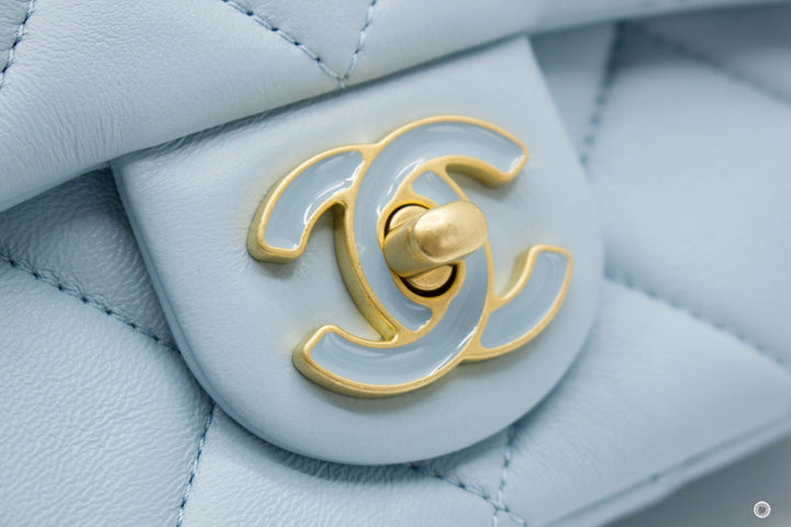 Top Quality Chanel AS3113B07634 Mini Flap Bag With Enamel And Gold Tone Metal  Baby Blue / NG752 Calfskin Shoulder Bags Gbhw