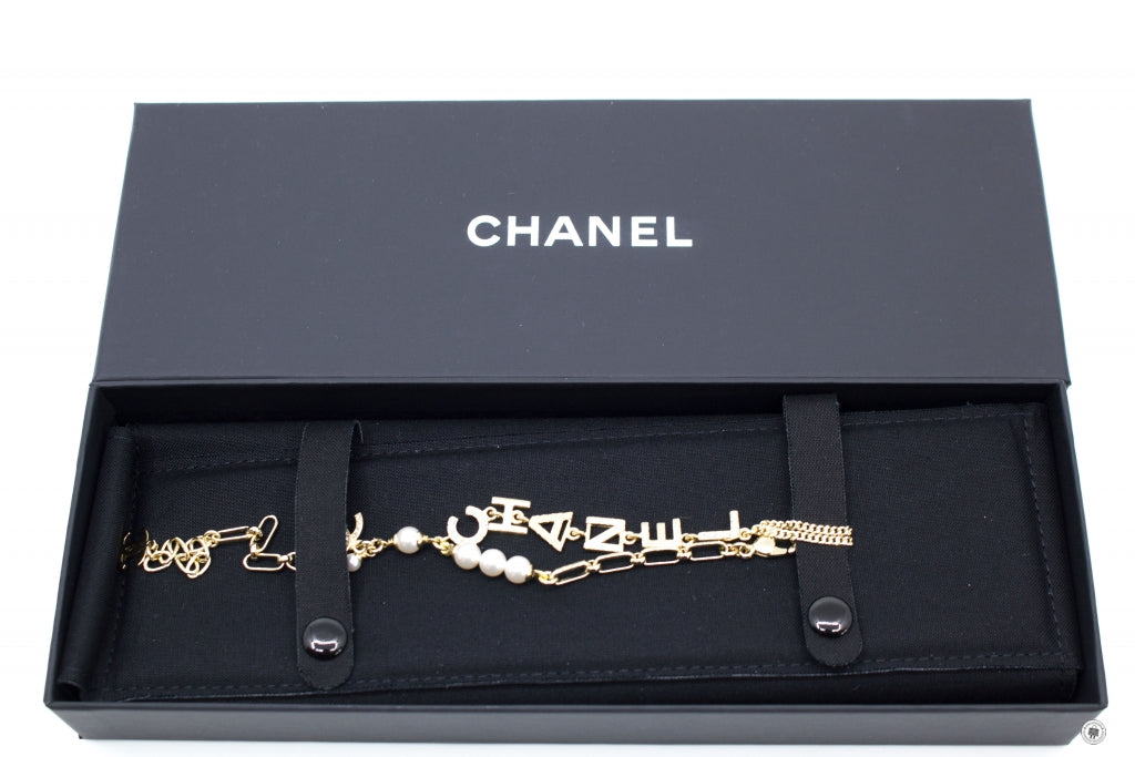 Top Quality Chanel AB7943B07831 With CC Logo And Crystal  Gold / NH336 Metal Bracelet Ghw