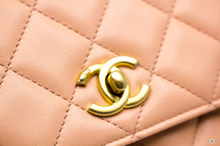 Top Quality Chanel AP1450B02916 Pearl Crush Wallet ON Chain Woc  Apricot / NG119 Lambskin Shoulder Bags Gbhw
