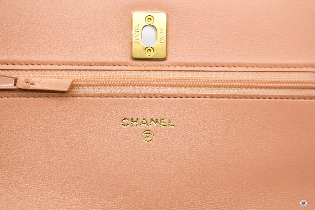 Top Quality Chanel AP1450B02916 Pearl Crush Wallet ON Chain Woc  Apricot / NG119 Lambskin Shoulder Bags Gbhw
