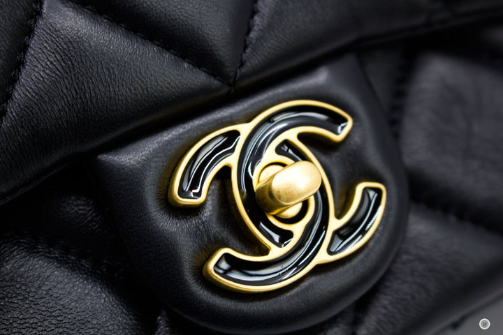 Top Quality Chanel AS3113B07634 Mini Flab Bag With Enamel And Gold Tone Metal  Black / 94305 Calfskin Shoulder Bags Gbhw