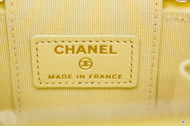 Top Quality Chanel AP2198B06660 Small Vanity Case Yellow / NG754 Calfskin Shoulder Bags Ghw