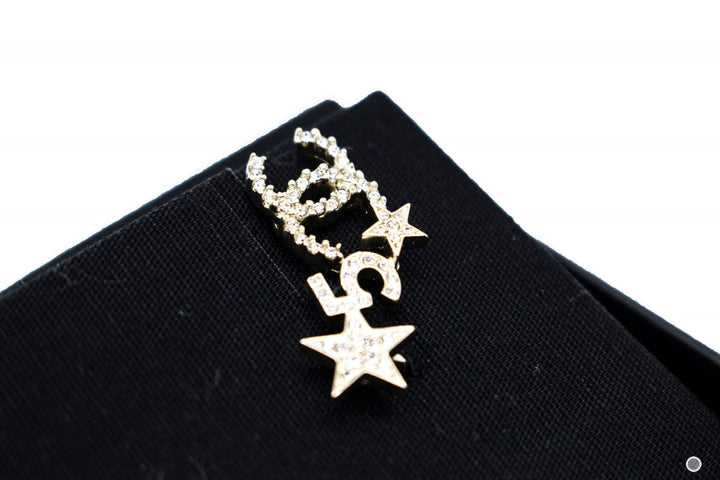 Top Quality Chanel AB8071B7810 Crystal CC Logo With Stars And Five   Gold / NH432 Metal 3.5CMX1CM Earrings Ghw