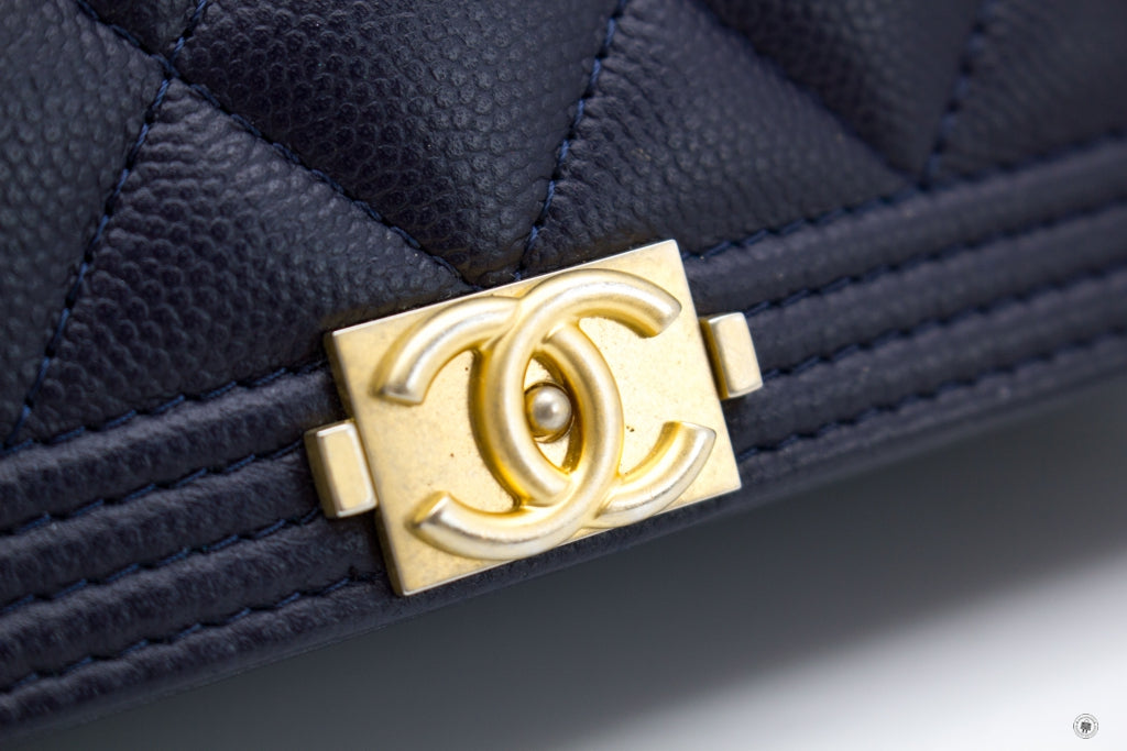 Top Quality Chanel Boy Wallet ON Chain Navy  Caviar Shoulder Bags Gbhw