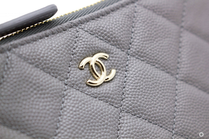 Top Quality Chanel A82365 Y33352  Classic Mini Pouch NJ531 / Grey Caviar Shoulder Bags Pbhw