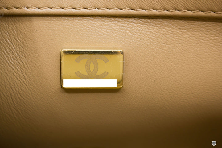 Top Quality Chanel AS3457 B08840  Mini Flap Bag With Heart Charms BJ523 / Beige Lambskin Shoulder Bags Gbhw