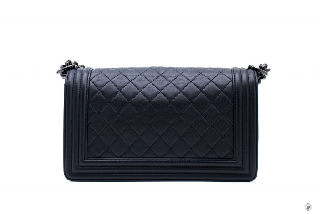 Top Quality Chanel A67086 Medium Boy Black / 94305 Calfskin Shoulder Bags Bkhw