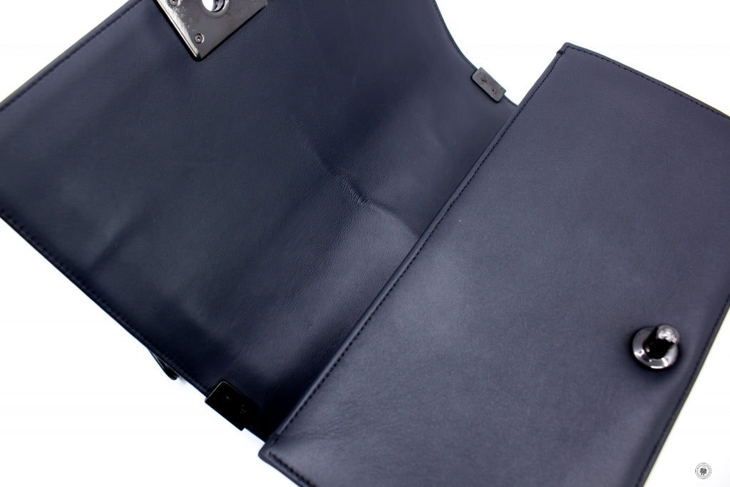 Top Quality Chanel A67086 Medium Boy Black / 94305 Calfskin Shoulder Bags Bkhw