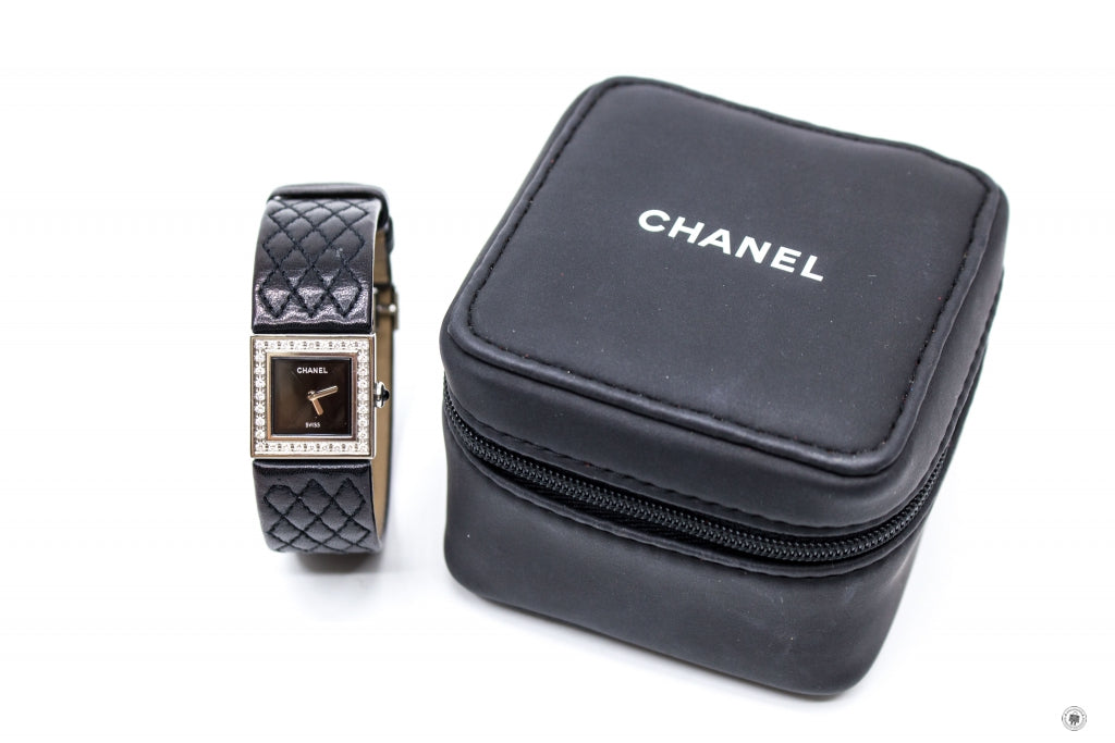 Top Quality Chanel Boy-friend Acier Etanche 30M Quartz With Diamonds Black Leather Circumference  15CM Watches Shw