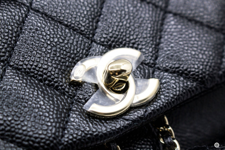 Top Quality Chanel AS3787 B10184 94305 Small Backpack Black / 94305 Calfskin Shoulder Bags Ghw