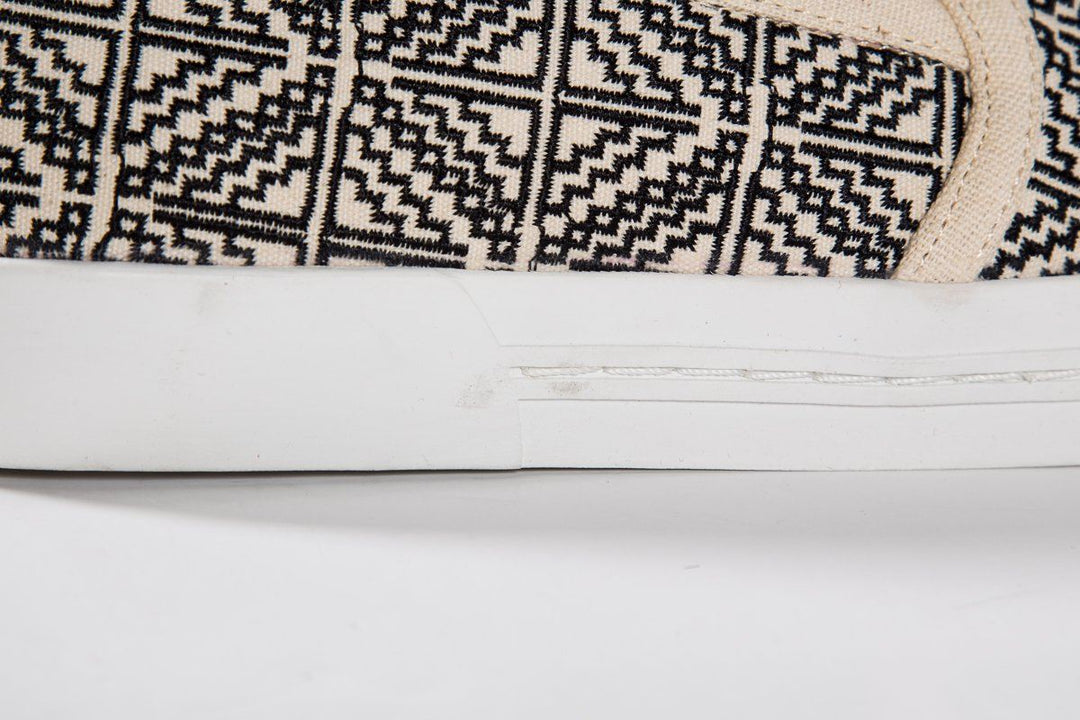 Joie Canvas Beige & Black Embroidered Sneakers SZ 40 Sale