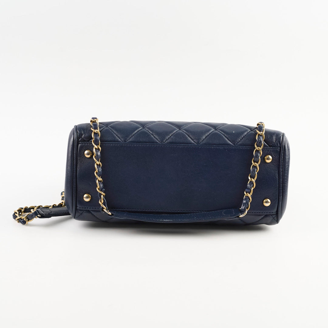 Top Quality Chanel Seasonal Shoulder Bag Navy