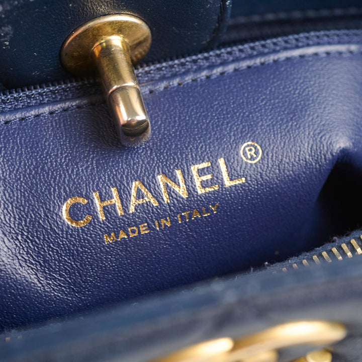 Top Quality Chanel Seasonal Shoulder Bag Navy