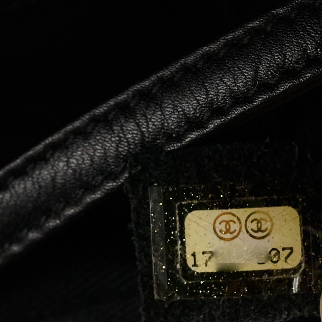 Top Quality Chanel CC Logo Caviar Black Shoulder Bag - Series 17