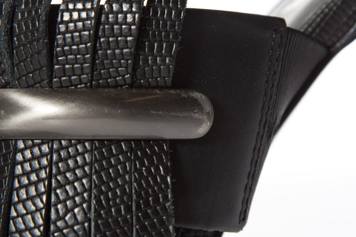 L.A.M.B. Black Textured Leather Sandals SZ 6.5 Sale