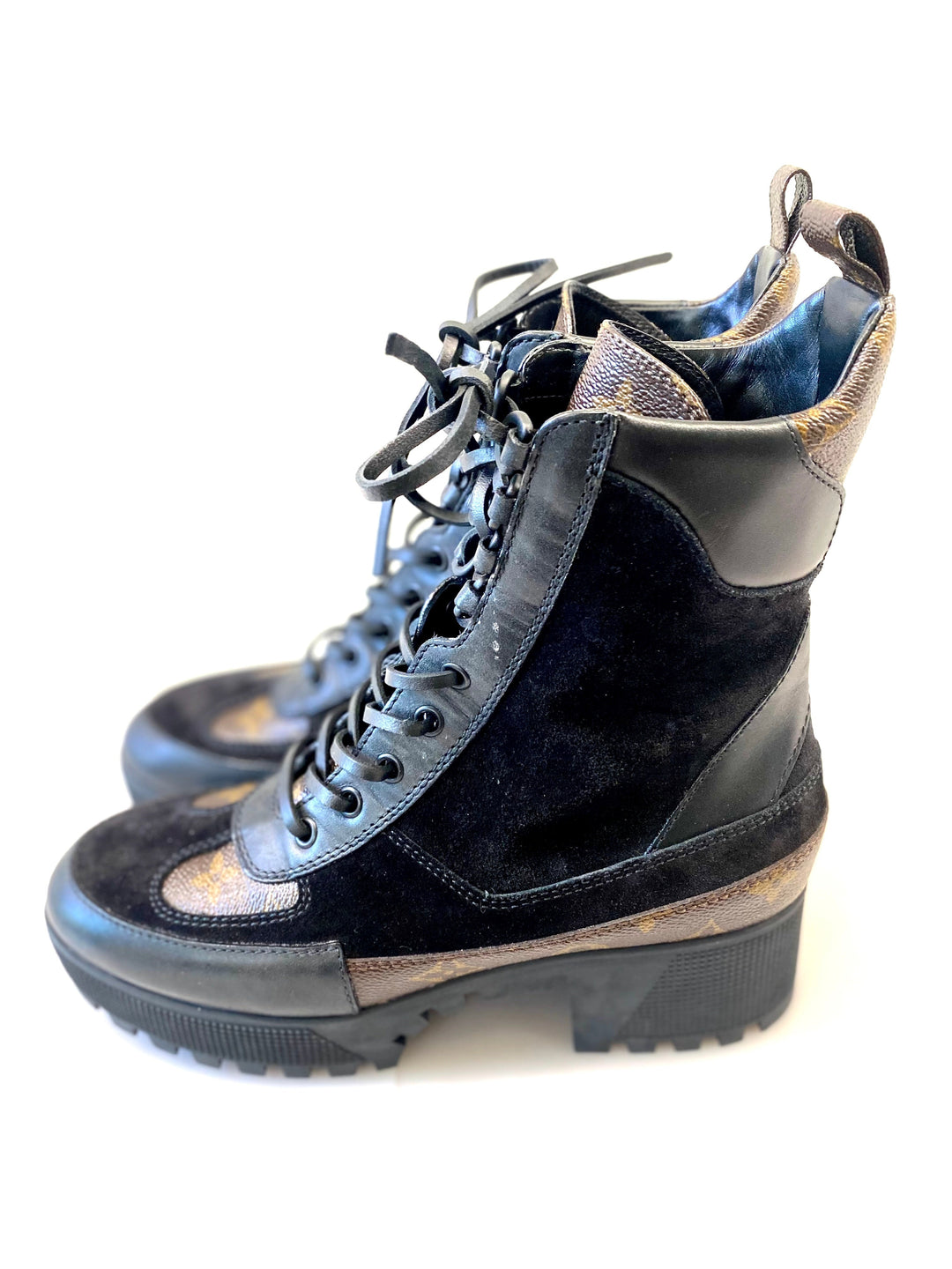 LOUIS VUITTON MONOGRAM SUEDE CALFSKIN LAUREATE DESERT BOOTS