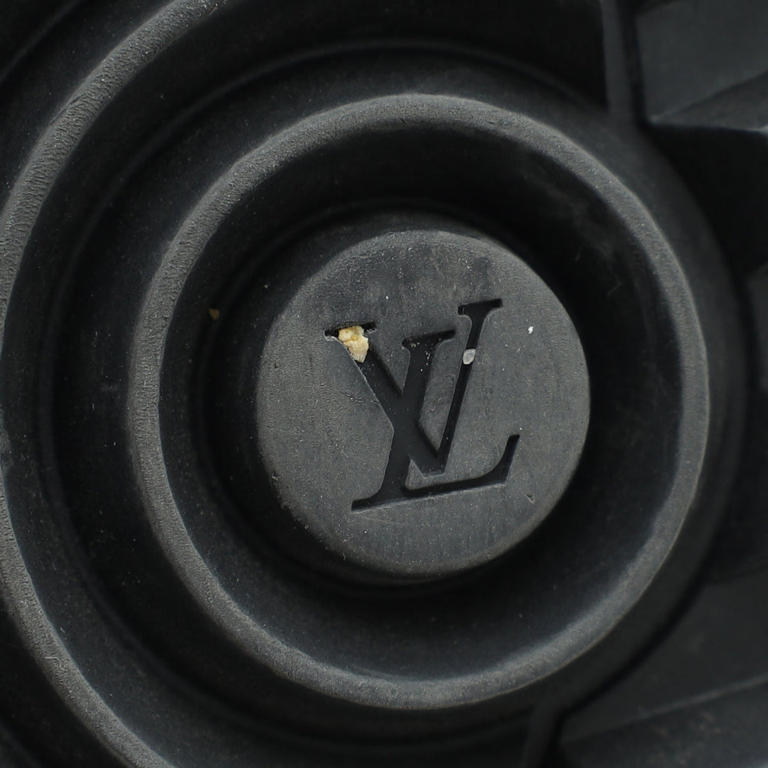 Louis Vuitton Black Runner Sneaker 7.5