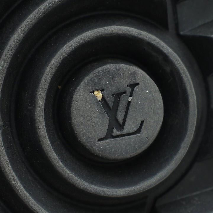 Louis Vuitton Black Runner Sneaker 7.5