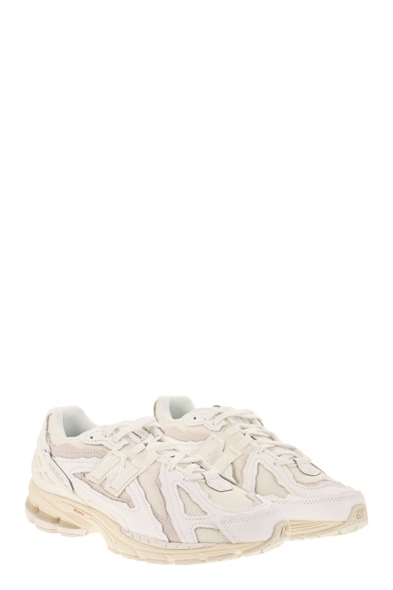 1906R - SNEAKERS