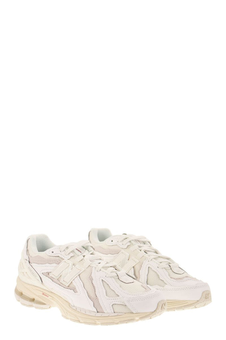 1906R - SNEAKERS