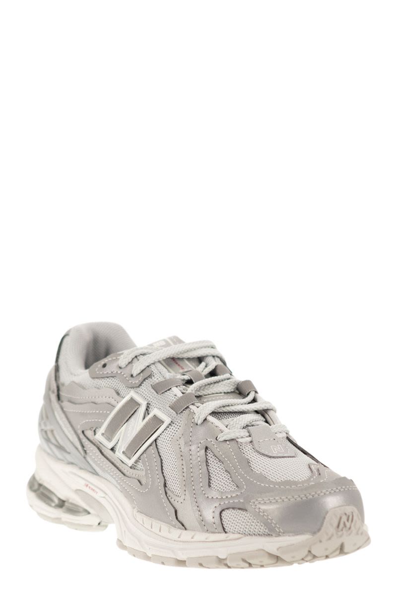 1906R - SNEAKERS