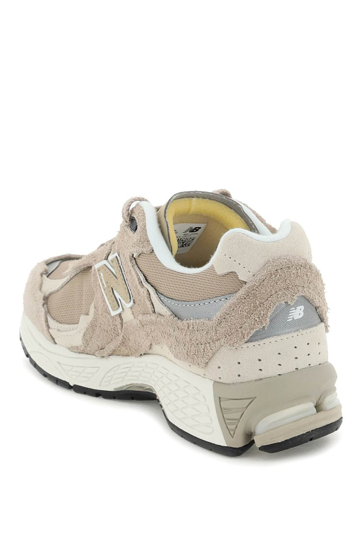 2002R SNEAKERS