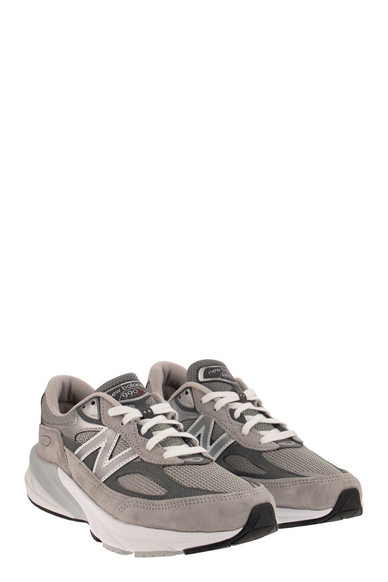 990V3 - SNEAKERS