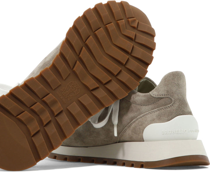 SNEAKERS WITH SHINY TAB