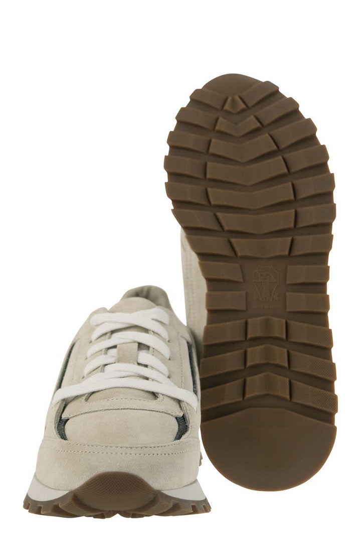 RUNNER IN CAMOSCIO CON PRECIOUS CONTOUR