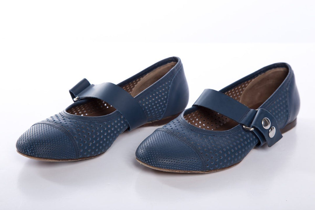 Marni Blue Leather Round-Toe Mary Jane Flats SZ 37.5 Sale