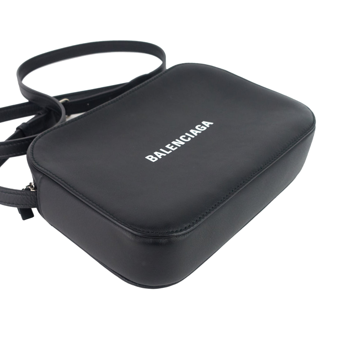 Top Quality Balenciaga Medium Calfskin Leather Camera Bag